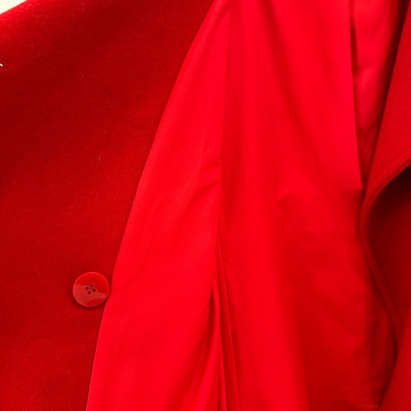 Like New Red Wool Ann Taylor coat size large petite - Picture 5 of 9